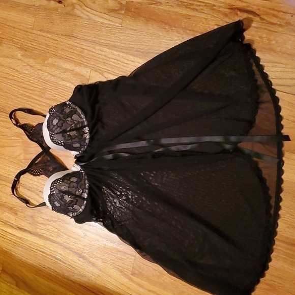 Jessica Simpson Other - JESSICA Simpson Black Babydoll Sz Medium